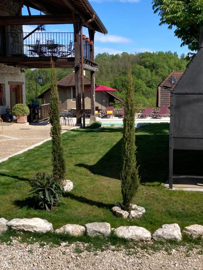 Le Clos Bo-M Marignieu Bagian luar foto