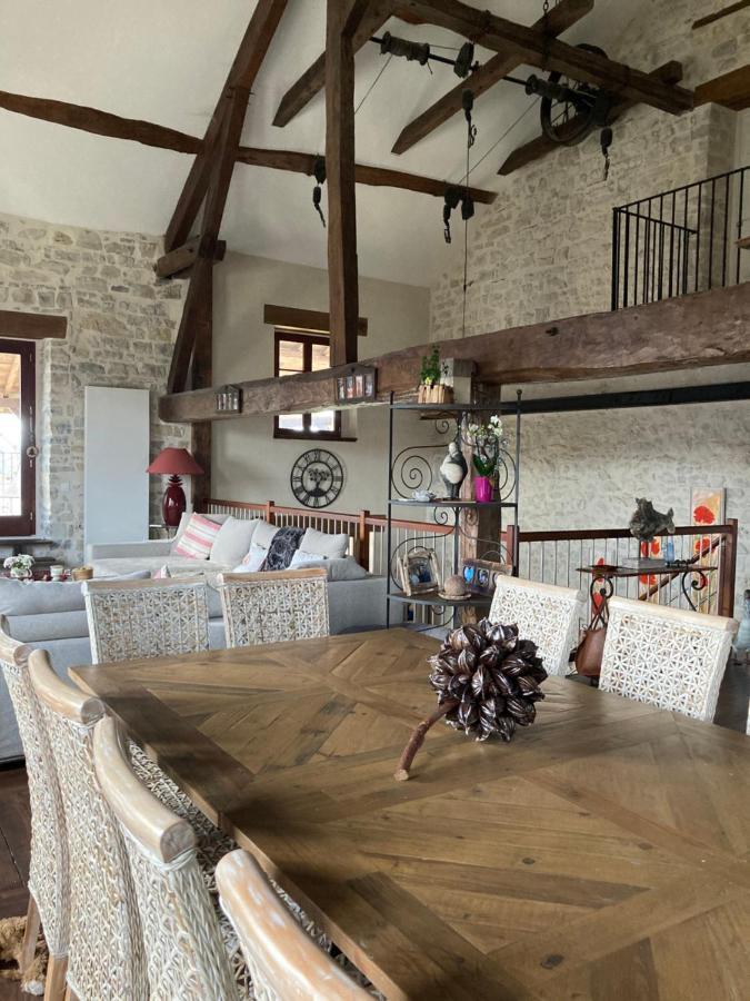 Le Clos Bo-M Marignieu Bagian luar foto